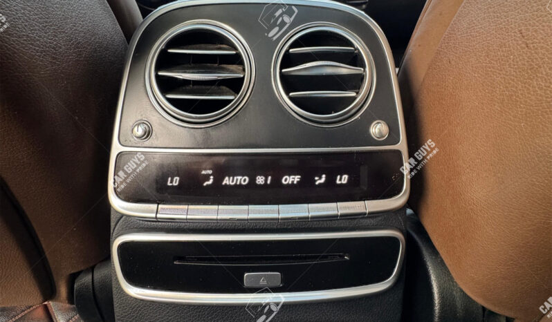 
								Used Mercedes-Benz S500 full									