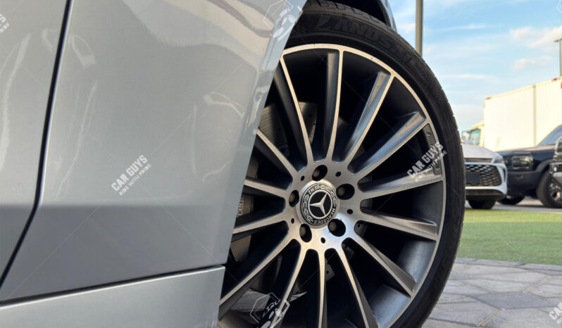 
								Used Mercedes-Benz S500 full									