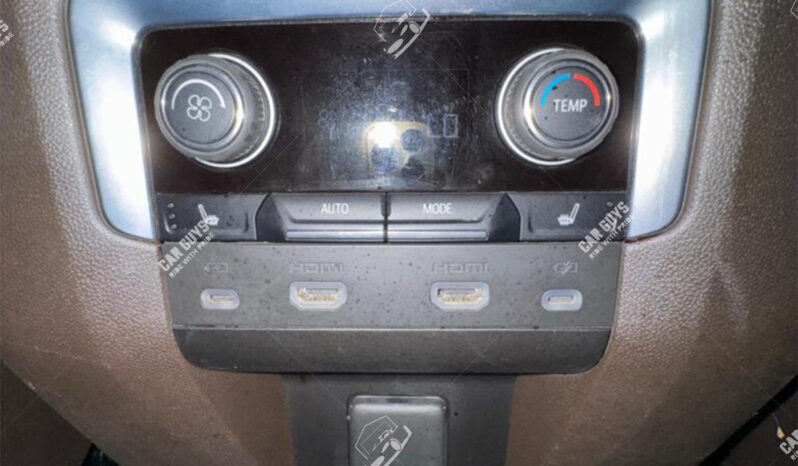 
								Used Chevrolet Tahoe Z71 full									