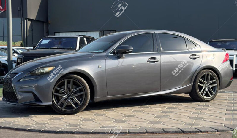 
								Used Lexus IS 300 full									