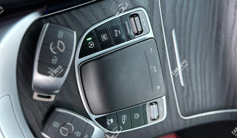 
								Used Mercedes-Benz EQA 350 4MATIC full									