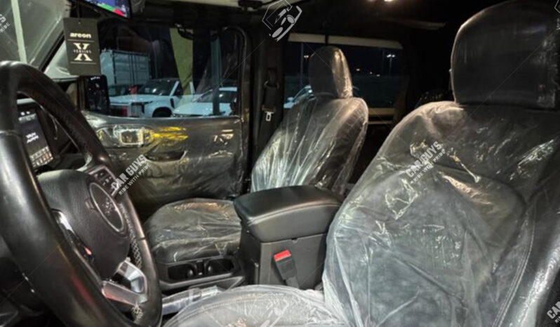 
								Used Jeep Wrangler Sahara full									