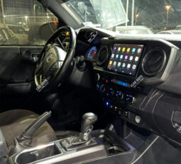 
										Used Toyota Tacoma TRD full									