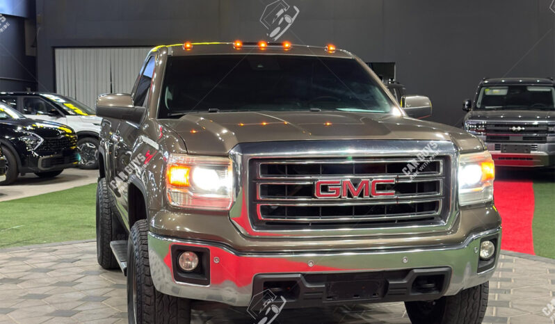 
								Used GMC Sierra SLE full									