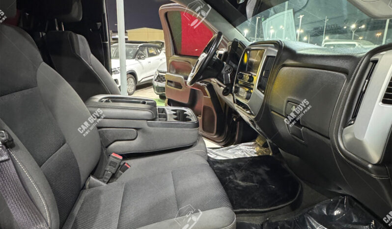 
								Used GMC Sierra SLE full									