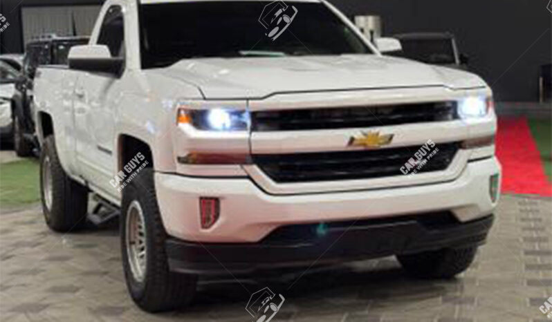 
								Used Chevrolet Silverado LT full									