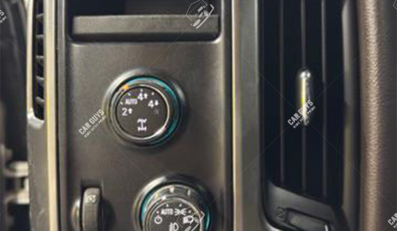 
								Used Chevrolet Silverado LT full									