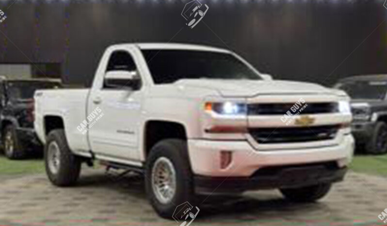 
								Used Chevrolet Silverado LT full									
