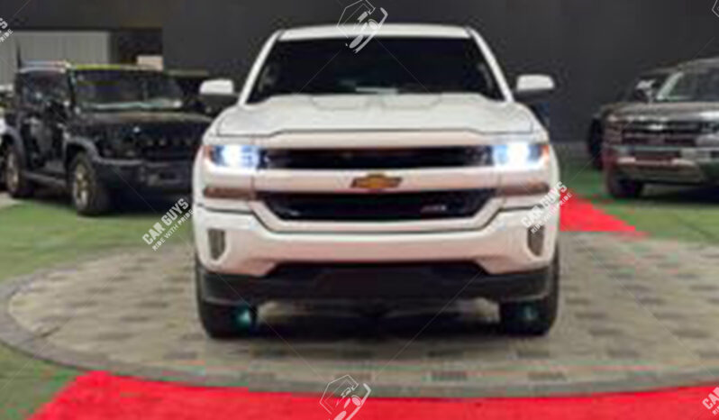 
								Used Chevrolet Silverado LT full									