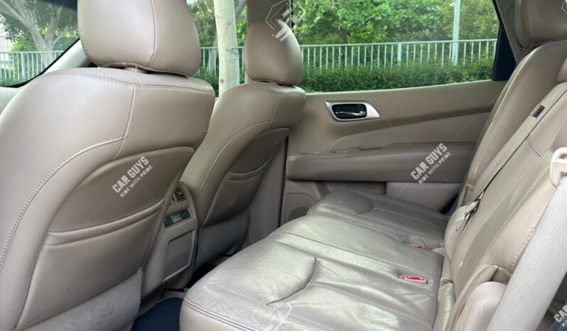 
								Used Nissan Pathfinder SV full									