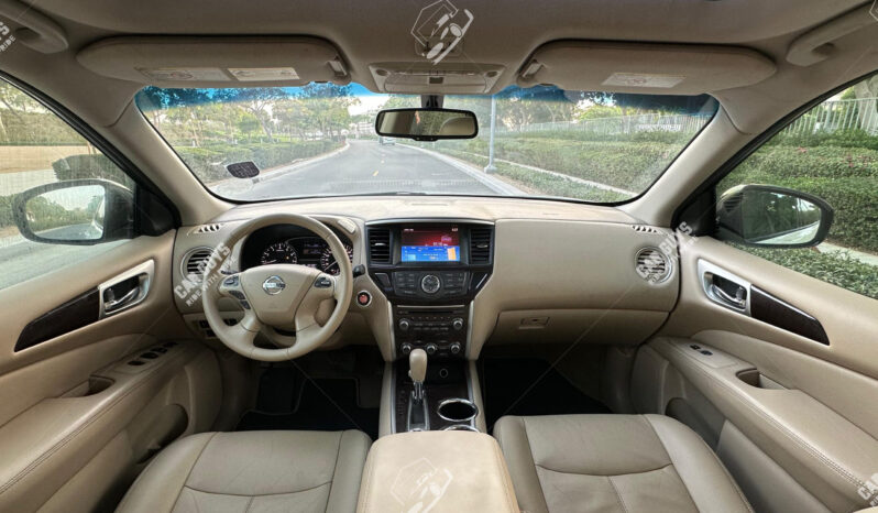 
								Used Nissan Pathfinder SV full									