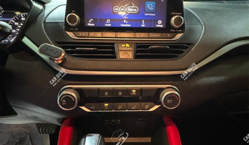 
								Used Nissan Altima full									