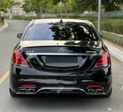 
										Used Mercedes-Benz S550 full									