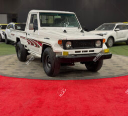 
										Used Toyota Land Cruiser full									