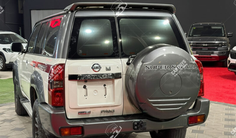 
								Used Nissan Patrol Super Safari full									