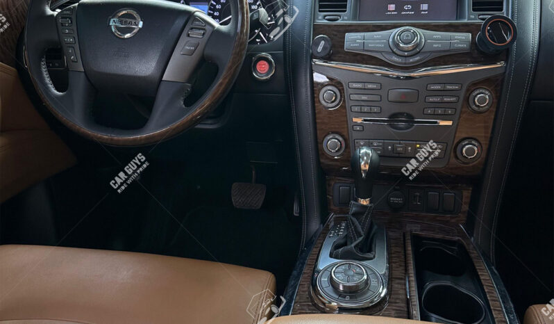 
								Used Nissan Patrol Platinum full									