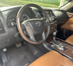 
										Used Nissan Patrol Platinum full									