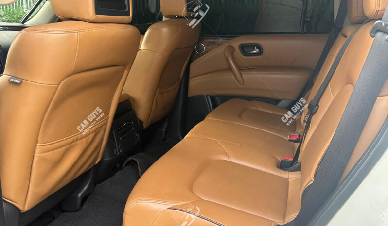 
								Used Nissan Patrol Platinum full									