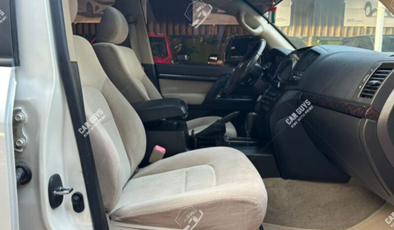 
								Used Toyota Land Cruiser GXR full									