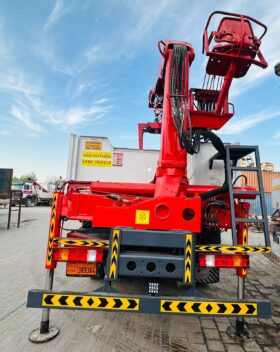 Mercedes-Benz Actros 3341 Crane Truck 2011 | GCC Approved | Heavy Duty